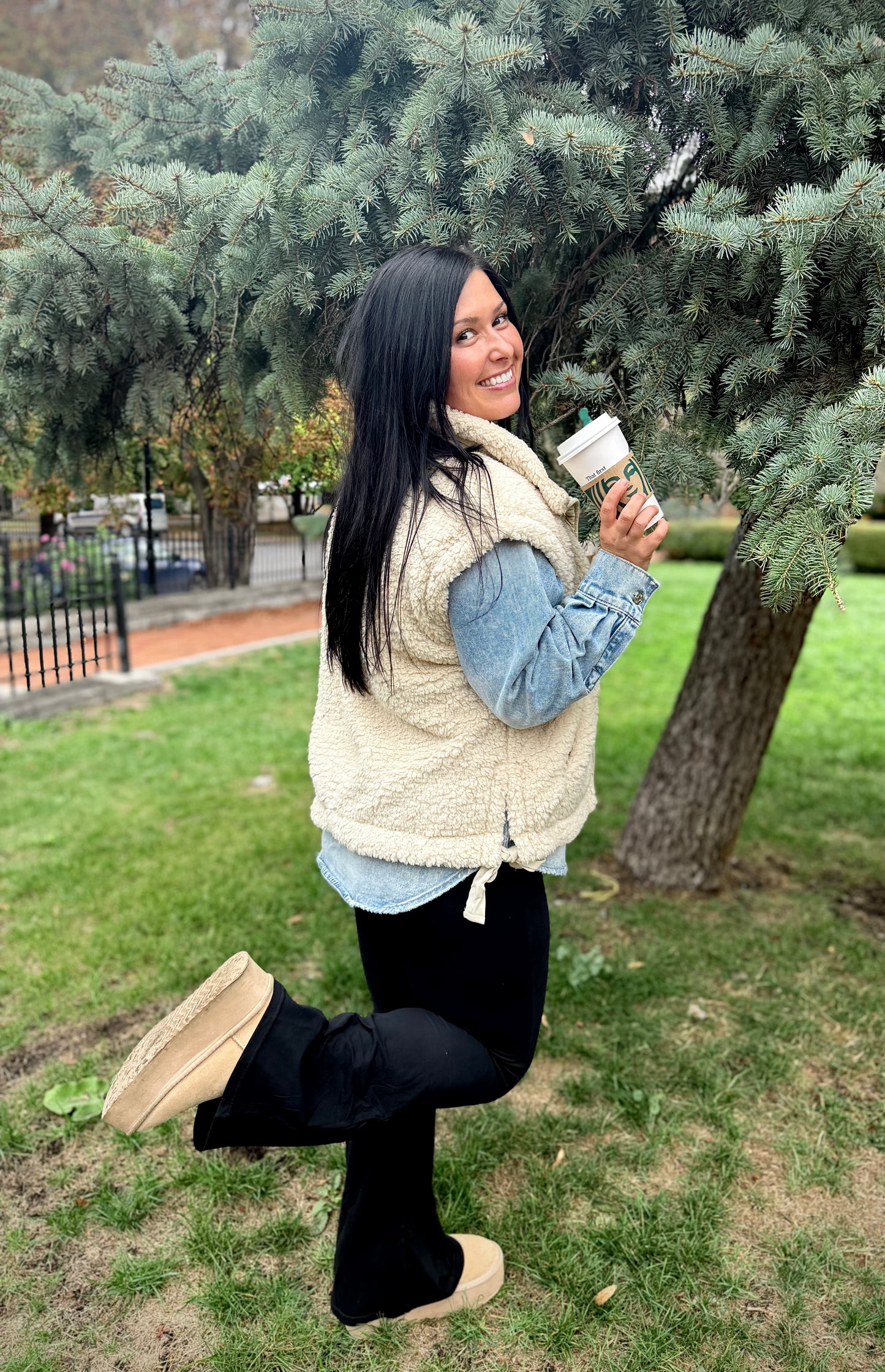 Cozy Up Sherpa Vest Beige